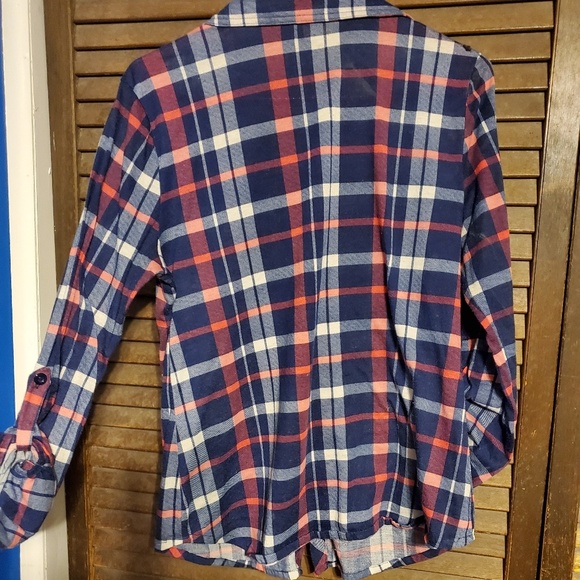 Button down shirt - Picture 3 of 4